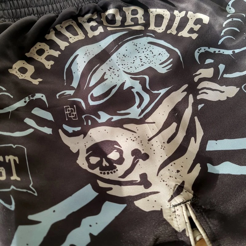 Pride Or Die Pirate Fight Shorts Zwart Vechtsportbroek - Image 3