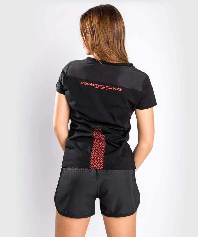 UFC Venum Performance Institute T-Shirt Dames Zwart - Image 4