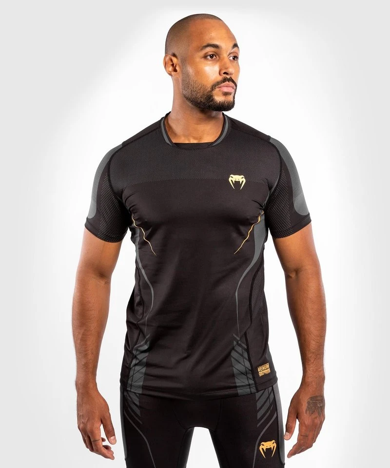 Venum Athletics Dry Tech T-shirt Zwart Goud - Image 4