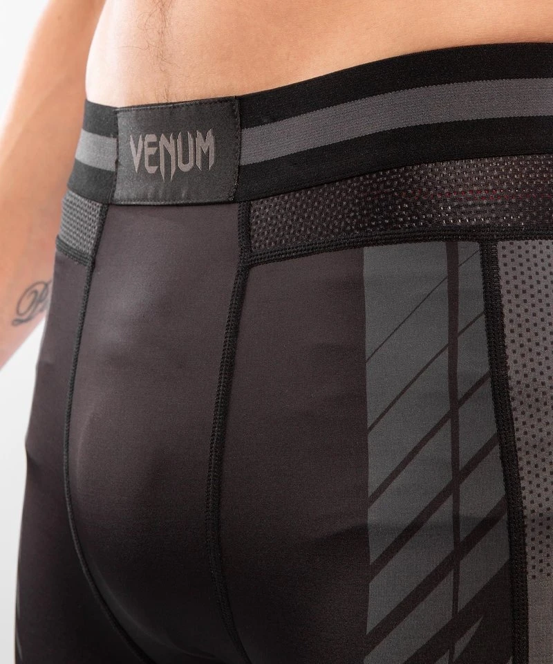 Venum Athletics Vale Tudo Compressie Short Zwart Goud - Image 9