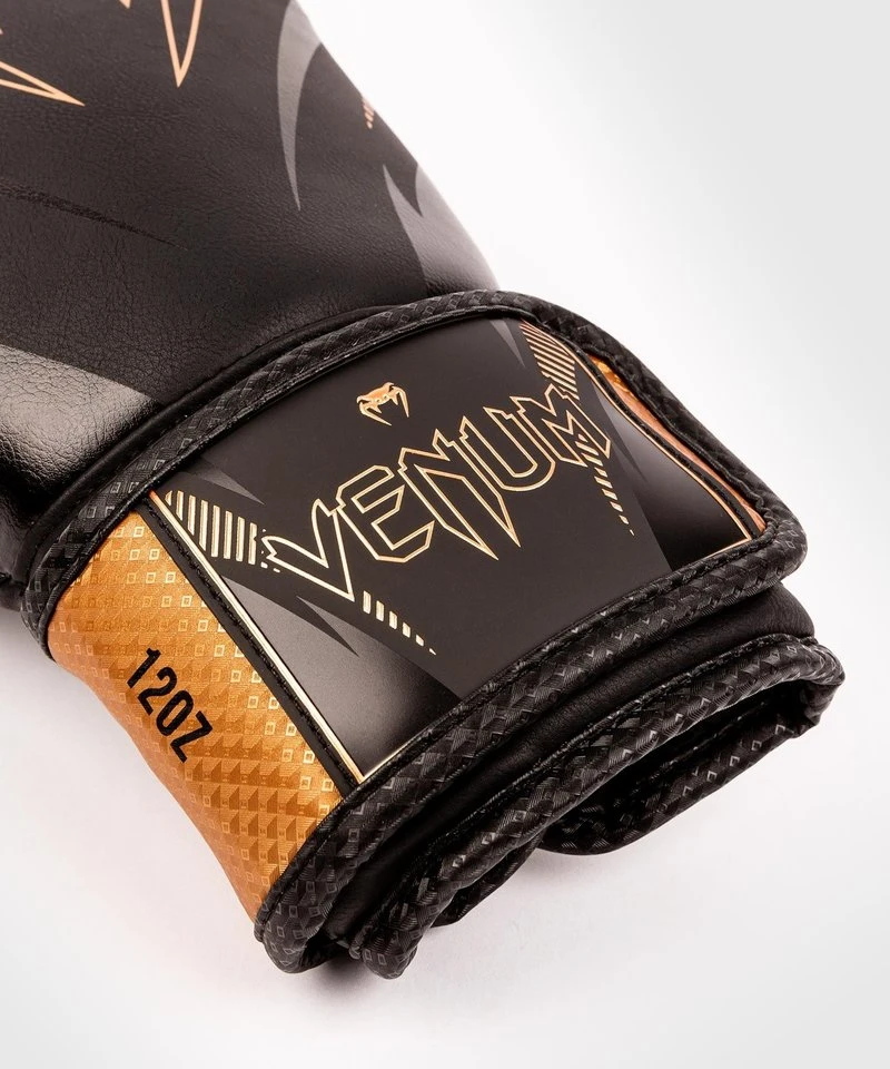 Venum Impact Muay Thai Bokshandschoenen Zwart Brons - Image 2