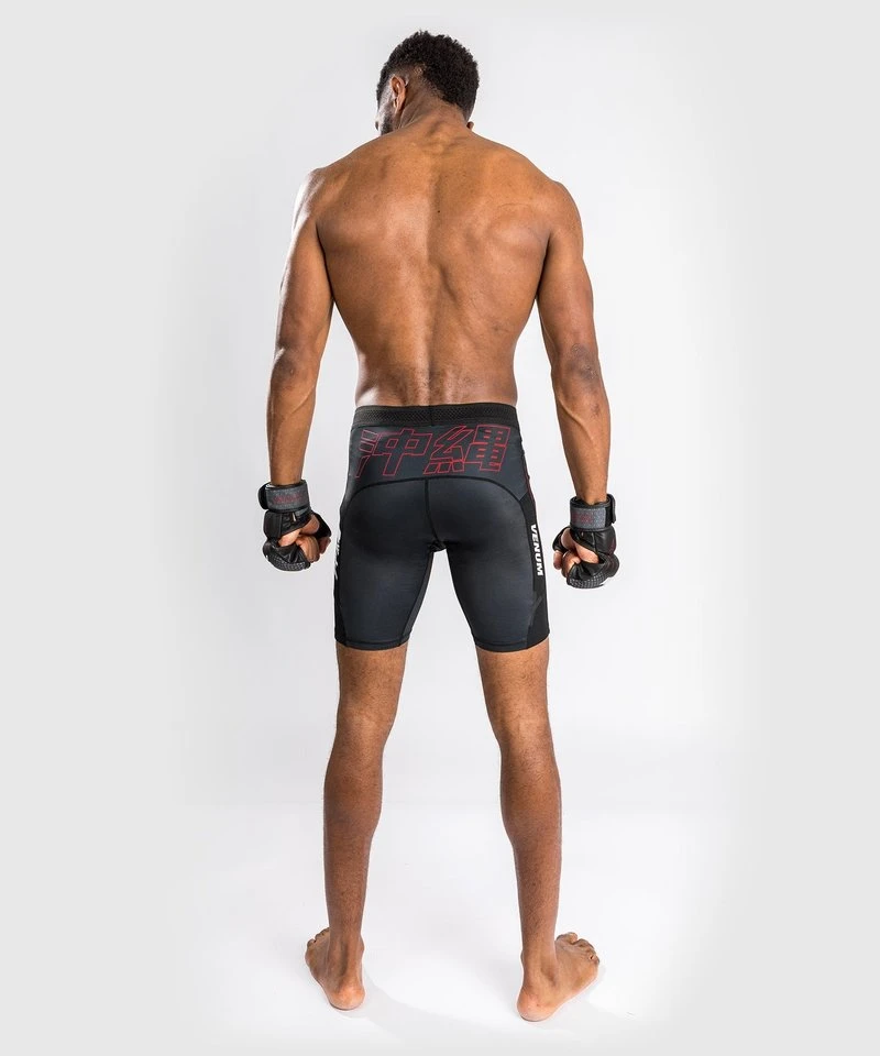 Venum OKINAWA 3.0 Vale Tudo Short Zwart Rood - Image 2