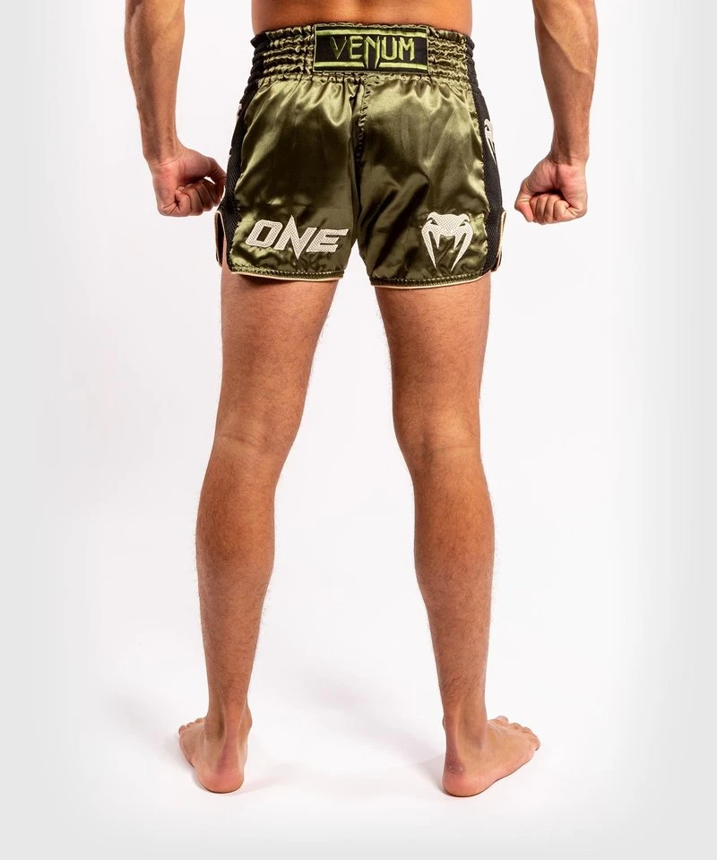 Venum ONE FC Impact Muay Thai Short Khaki Zwart - Image 10