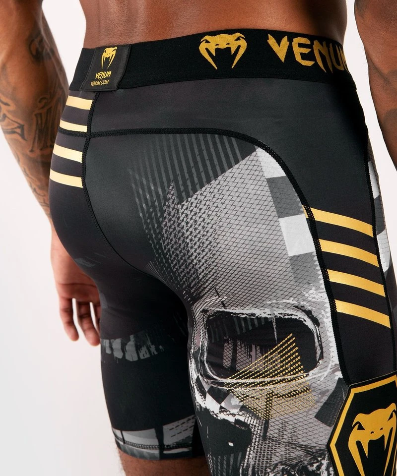 Venum Skull Compression Shorts Zwart Goud - Image 8