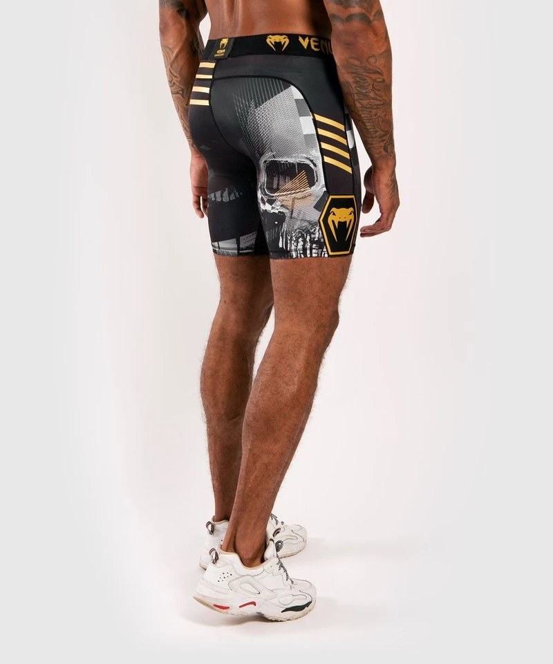 Venum Skull Compression Shorts Zwart Goud - Image 10