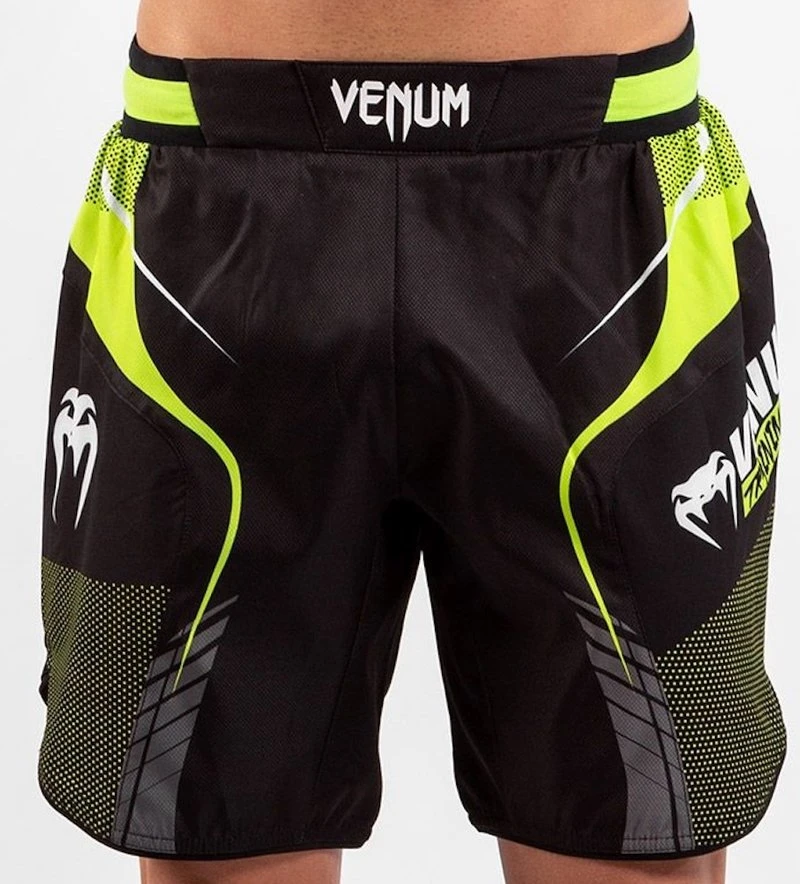 Venum Training Camp 3.0 Fight Shorts Zwart Geel - Image 10
