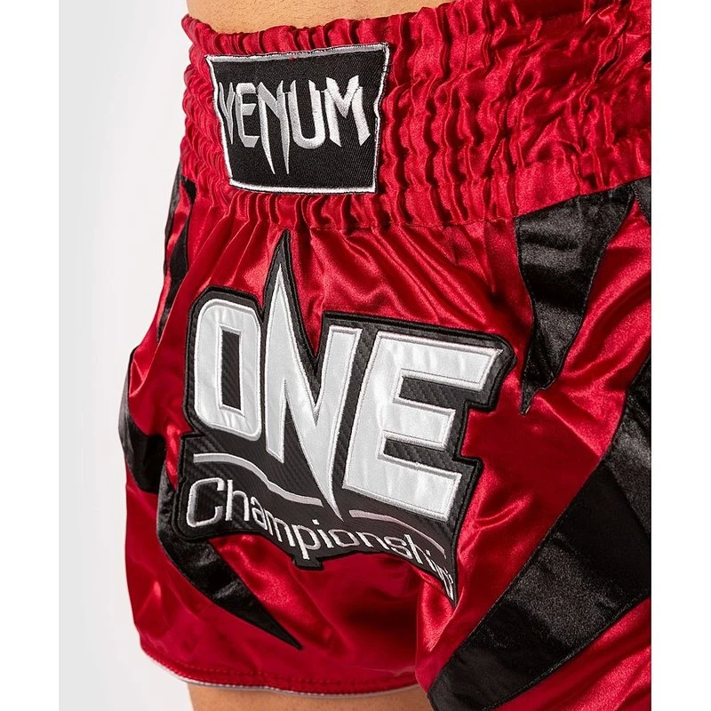 Venum X ONE FC Muay Thai Kickboks Broekje Rood - Image 3