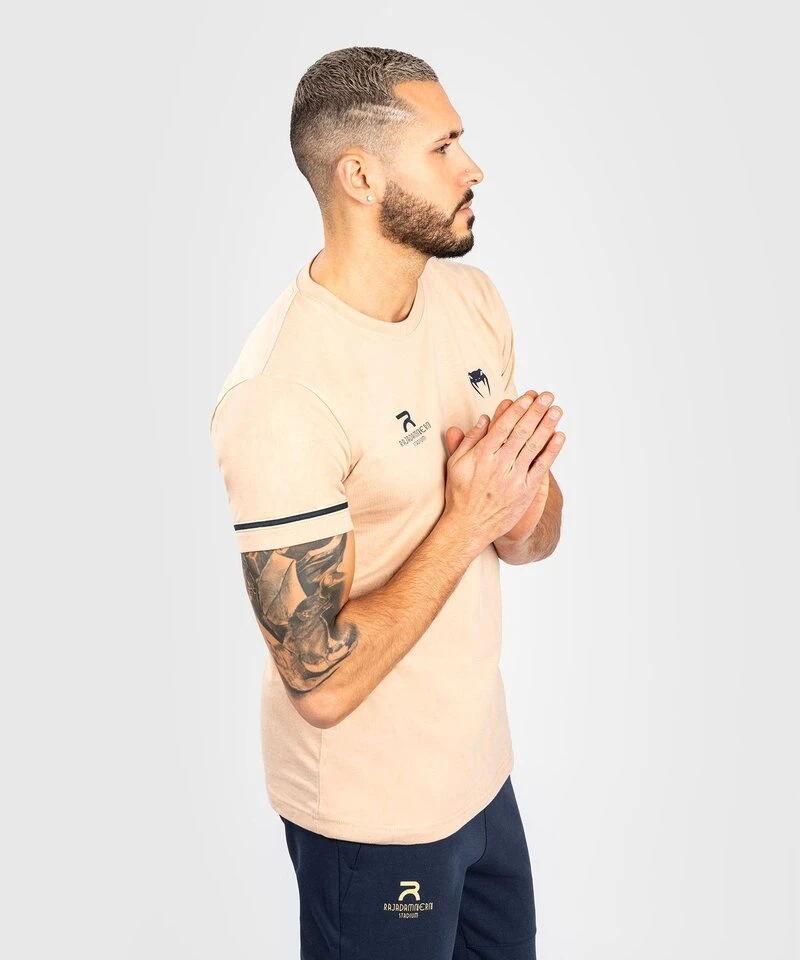 Venum X RAJADAMNERN Katoenen T-shirt Zand - Image 3